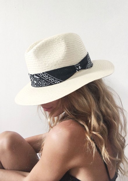 Melerose x Bandana Noir | Authentique Panama Melerose x Bandana Noir | Authentique Panama