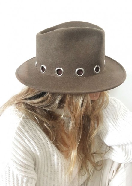 Camel Bellaire x Big Eyelet Camel Bellaire x Big Eyelet